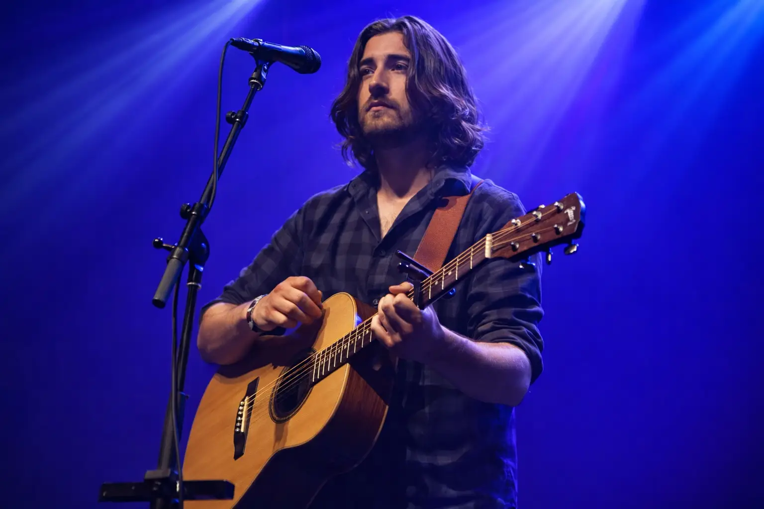 Noah Kahan Genre: Exploring the Folk-Pop Story of the Rising Star